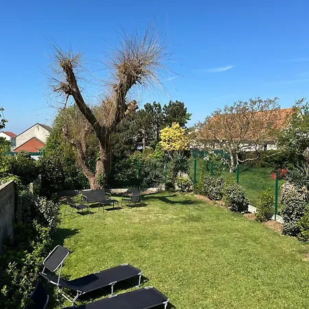 L'estran A Equipee Pour 6 Personnes + 1 Bebe